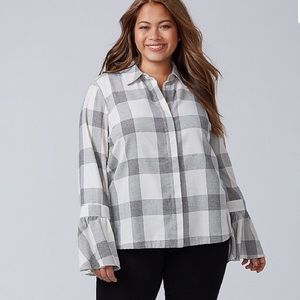 NWT white grey plaid bell sleeve. Size 18